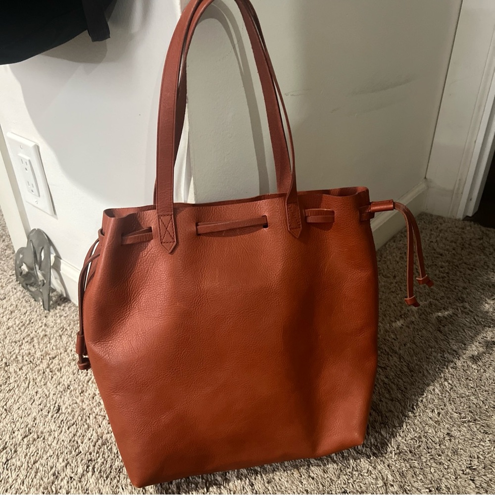 Madewell Leather drawstring medium transport